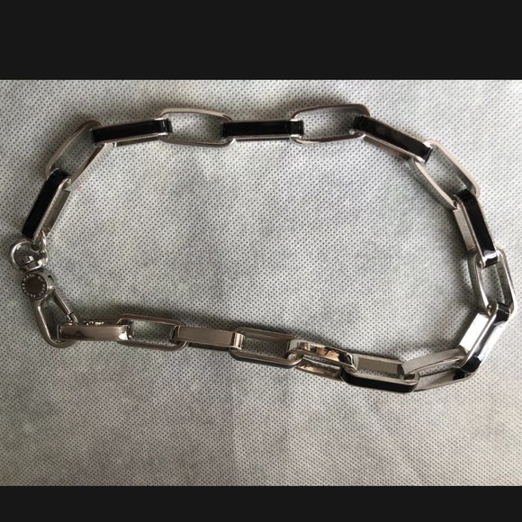 Marc by Marc Jacobs Turnlock Enamel Link Necklace black & silver, 18” - Picture 2 of 5